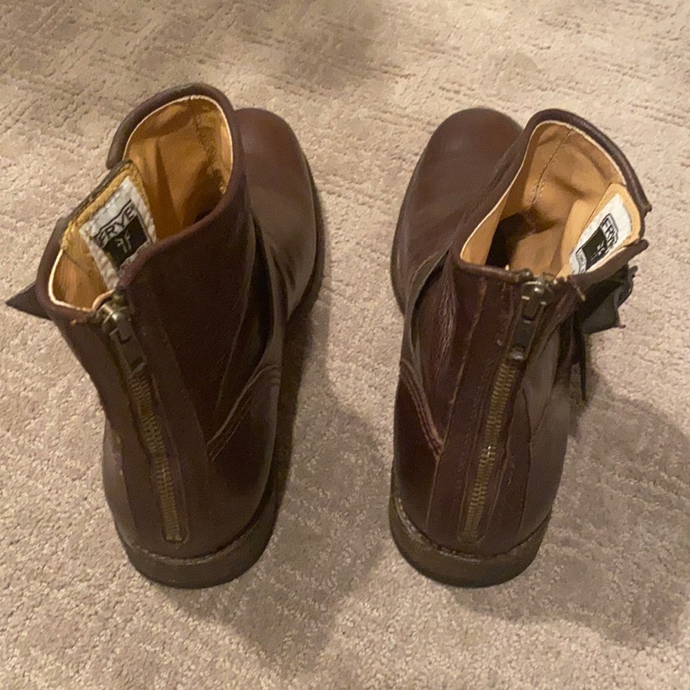 Like New Frye Boots Cool Buckles On Side Zipper Back